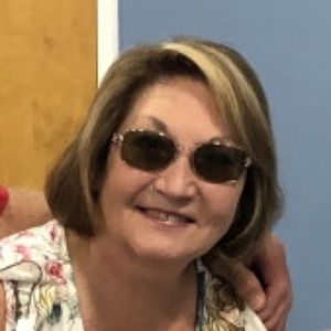 Meet your Posher, Carolyn